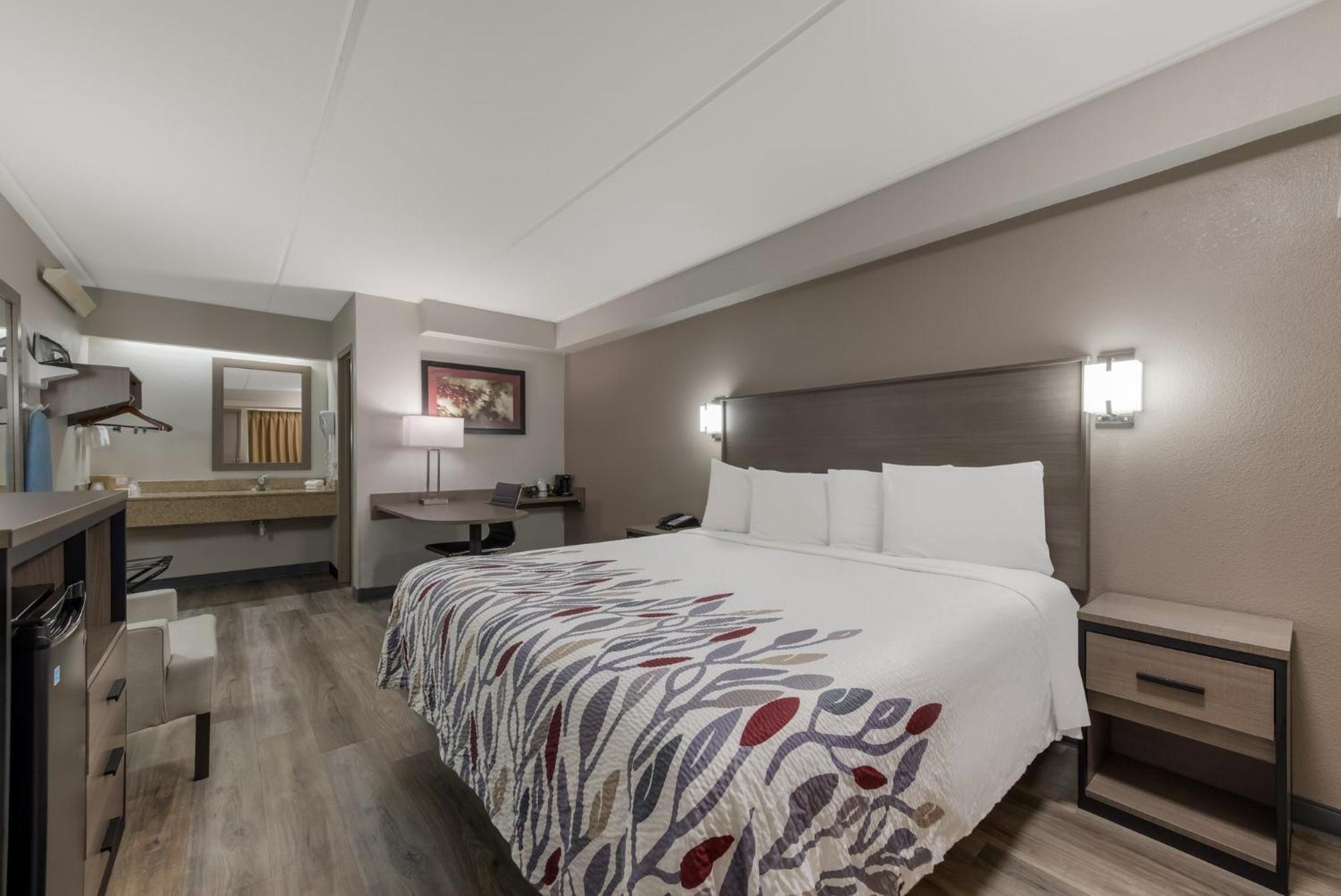 Red Roof Inn Хикори Экстерьер фото