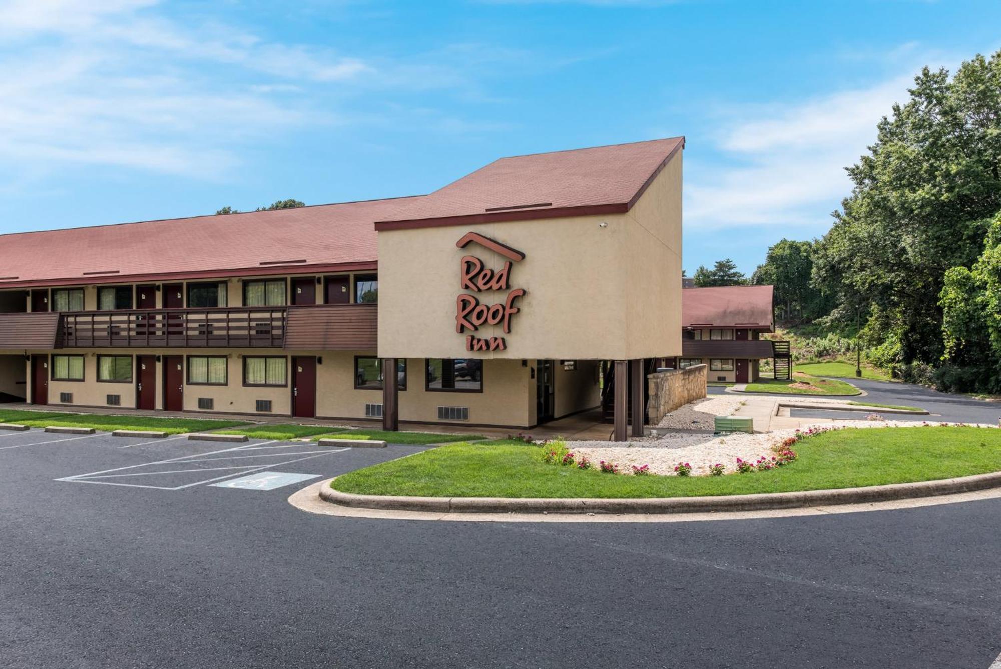 Red Roof Inn Хикори Экстерьер фото